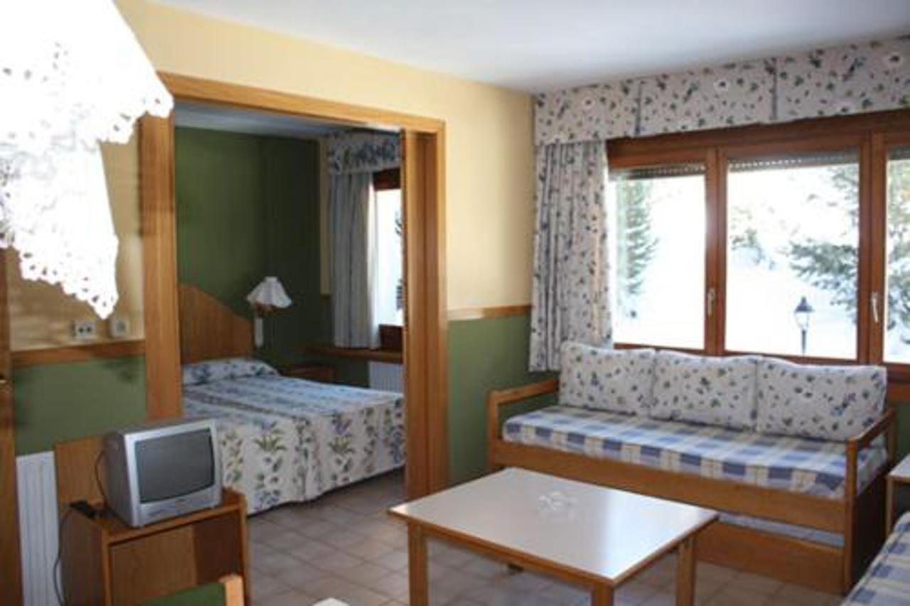 Apartamentos Solneu Baqueira Beret Esterno foto