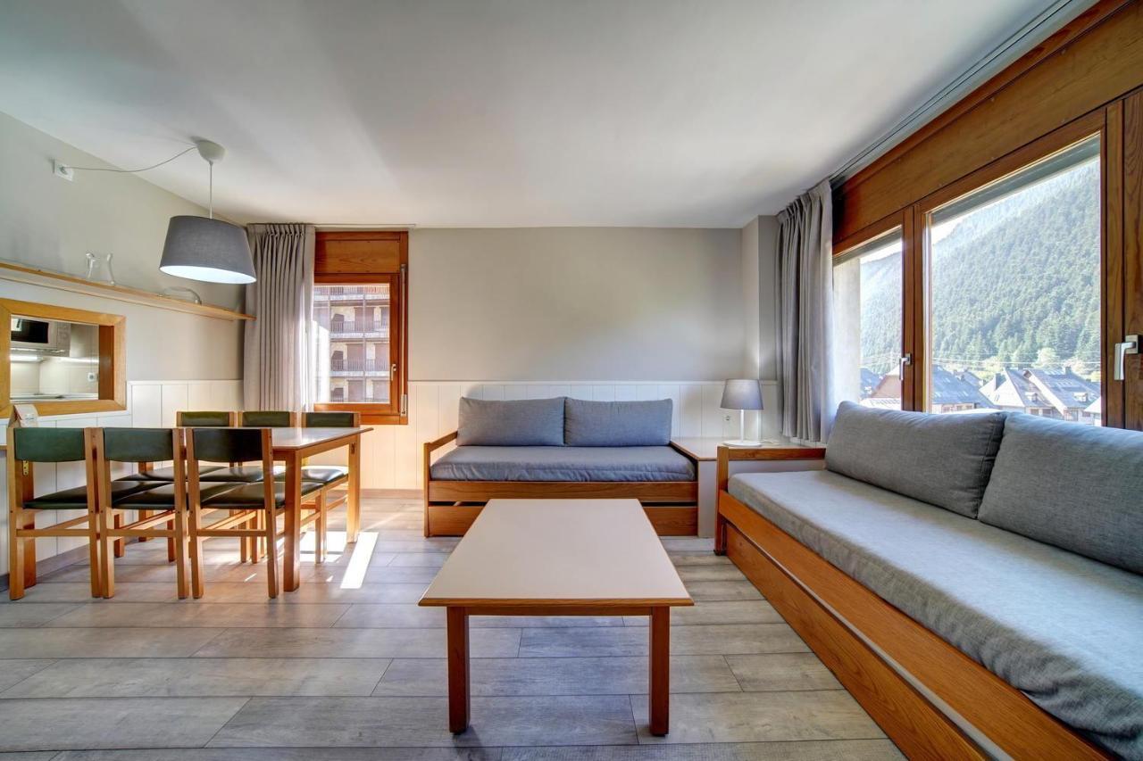 Apartamentos Solneu Baqueira Beret Esterno foto