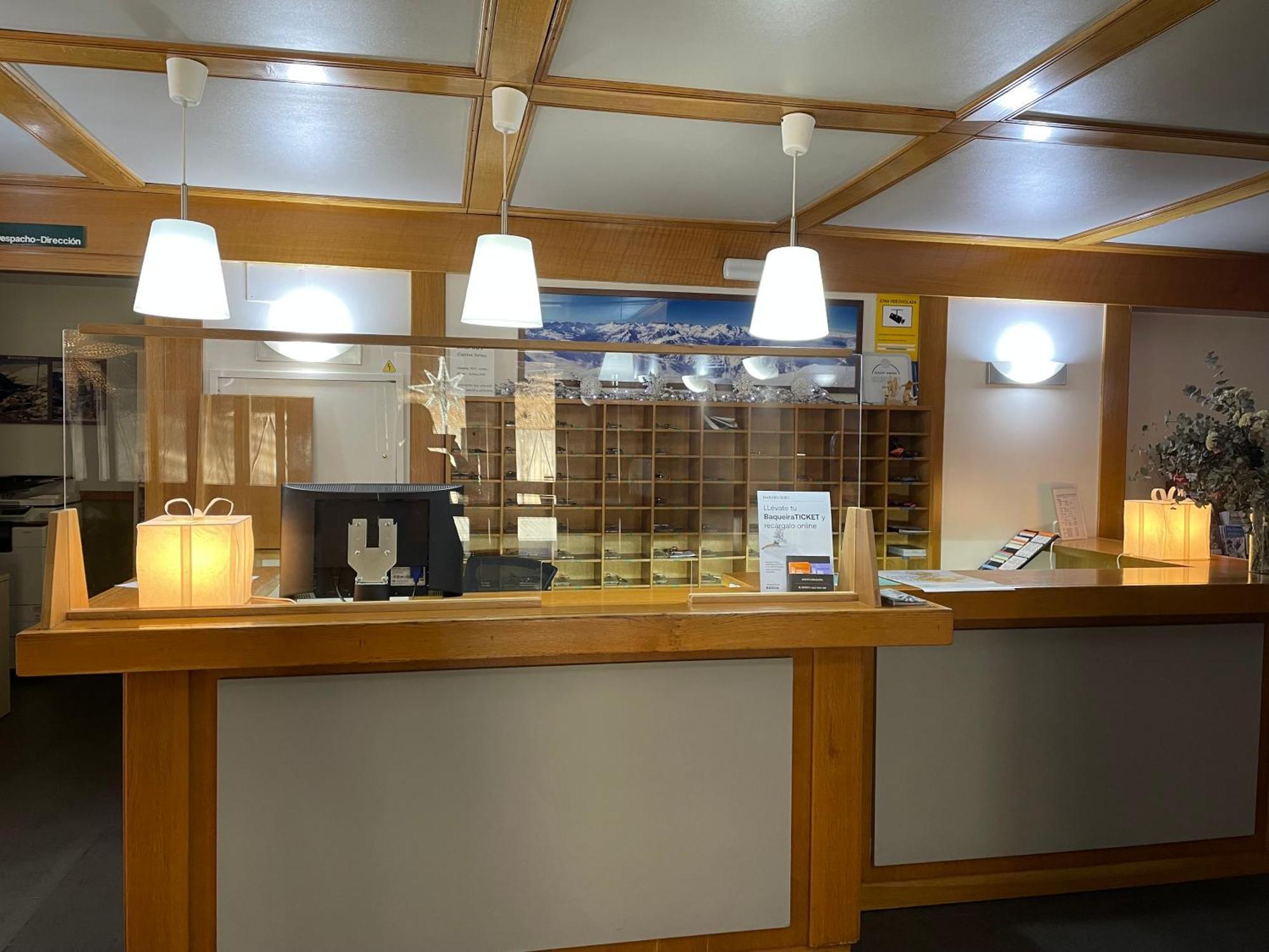 Apartamentos Solneu Baqueira Beret Esterno foto